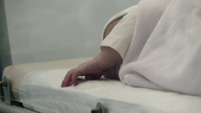 Autoritățile franceze cercetează moartea a doi bebeluși după ce ar fi consumat lapte praf retras precautiv. Autoritatile franceze cerceteaza moartea a doi bebelusi dupa ce ar fi consumat lapte praf retras preventiv