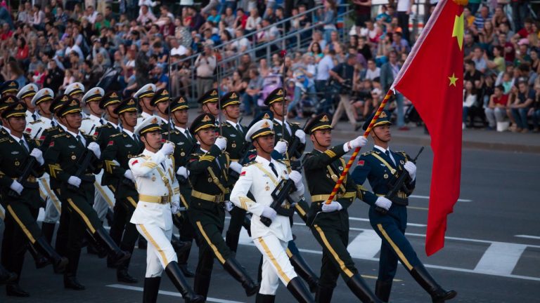 Cel mai important general din China este investigat pentru coruptie si divulgarea de secrete nucleare catre Statele Unite