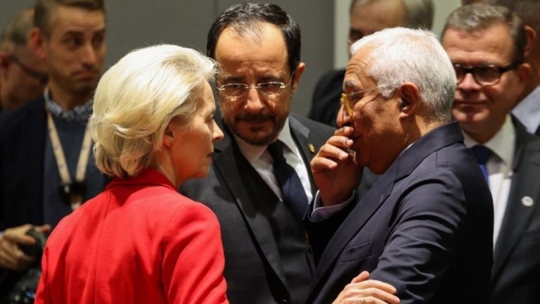 Europa nu mai poate da inapoi Liderii UE se unesc dupa avertismentul lui Trump Bruxelles ul are o strategie
