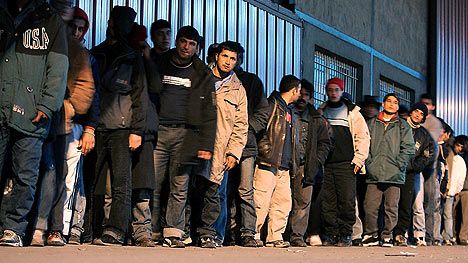 Guvernul de la Madrid anunță cea mai extinsă regularizare a migranților: 500.000 de persoane vizate Guvernul de la Madrid anunta cea mai extinsa regularizare a migrantilor 500000 de persoane vizate
