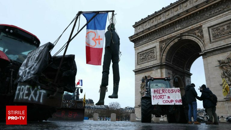 Proteste mari în Franța. Fermierii au blocat Parisul din cauza acordului Mercosur. Proteste mari in Franta Fermierii au blocat Parisul din cauza acordului Mercosur