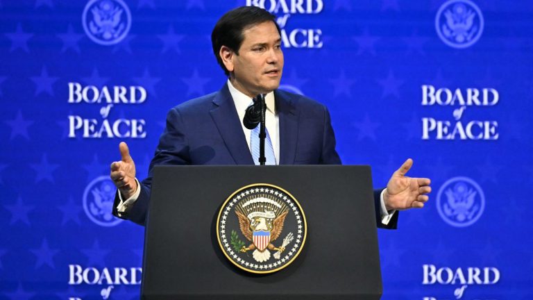SUA își exprimă îngrijorarea față de relațiile Irakului cu Iranul. Washingtonul se teme pentru viitorul guvernului de la Bagdad. SUA isi exprima ingrijorarea fata de relationale Irakului cu Iranul Washingtonul se teme pentru viitorul guvernului de la Bagdad