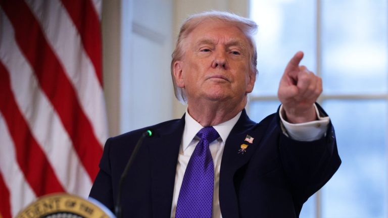 SUA vor prelua controlul asupra terenului bazelor militare din Groenlanda. Trump: „Vom obține tot ce ne dorim” SUA vor prelua controlul asupra terenului bazelor militare din Groenlanda Trump Vom obtine tot ce ne dorim