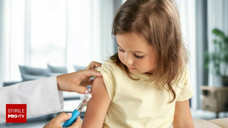 Statele Unite reduc vaccinurile pentru copii medicii avertizeaza