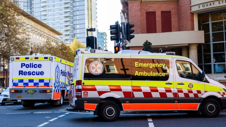 Un băiat de 12 ani a decedat în spital după ce a fost atacat de un rechin în Sydney. „Inima ne este sfâșiată. Era fericit.” Un baiat de 12 ani a decedat in spital dupa ce a fost atacat de un rechin in Sydney Inima ne este sfasita Era fericit