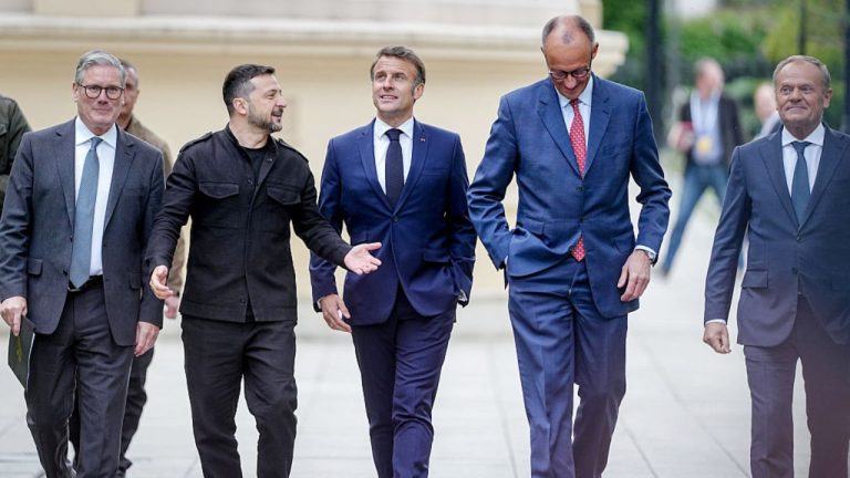 Zelenski priveste de sus catre aliatii sai din UE In Europa de astazi doar armata ucraineana este puternica