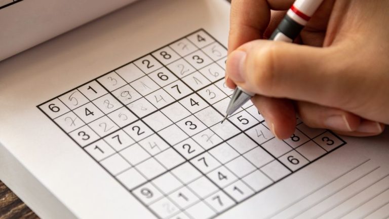 Caz șocant în Germania: Un bărbat suferă de crize de epilepsie de fiecare dată când rezolvă un puzzle sudoku. caz socant in germania un barbat sufera de crize de epilepsie de fiecare data cand rezolva un puzzle sudoku