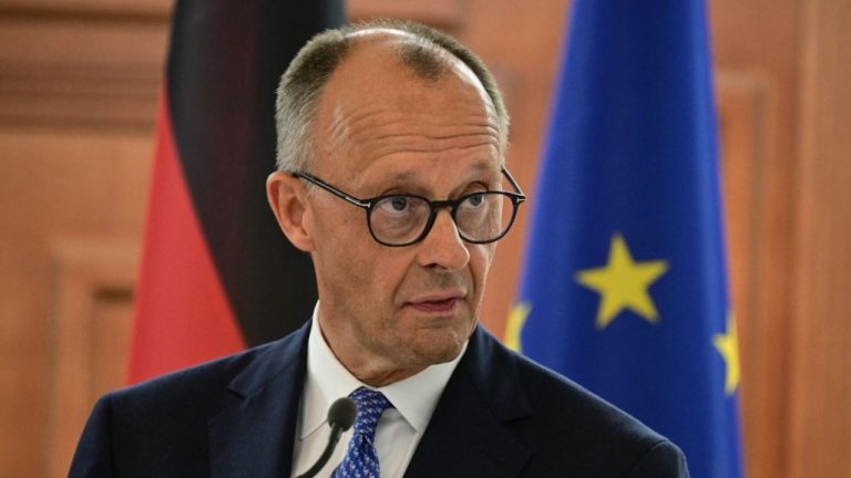 posibila tentativa de asasinat impotriva cancelarului friedrich merz trei persone au fost retinute
