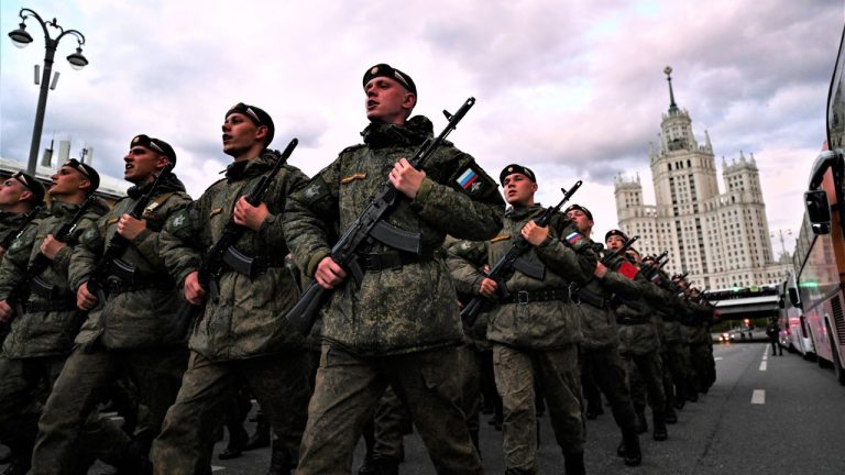 Expert: „Amenințarea Rusiei la adresa flancului estic al NATO ar putea crește după un armistițiu în Ucraina” Amenintelea Rusiei la adresa flancului estic al NATO ar putea creste dupa un armistitiu in Ucraina
