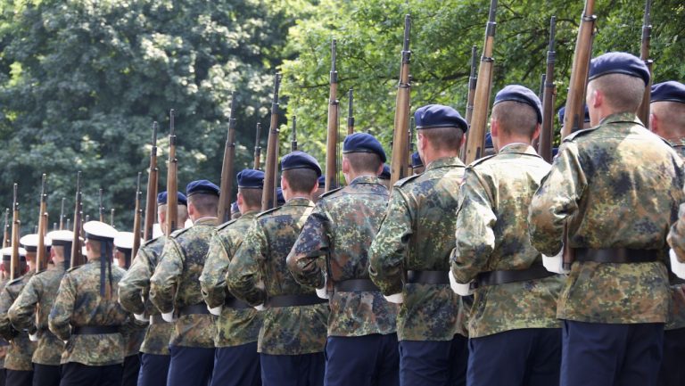 Armata germană va fi instruită de soldați ucraineni. Care au fost motivele din spatele deciziei? Armata germana va fi instruita de soldati ucraineni Care au fost motivele din spatele deciziei
