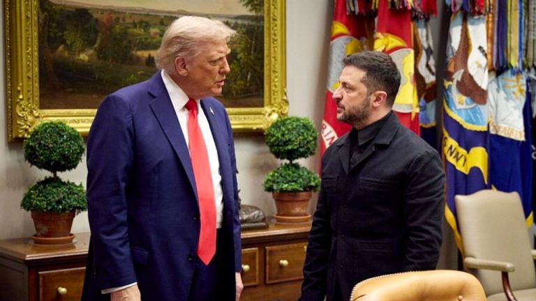 Donald Trump îi cere lui Volodimir Zelenski „să acționeze” pentru a obține un acord de pace cu Rusia. Donald Trump ii cere lui Volodimir Zelenski sa actioneze pentru a obtine un acord de pace cu Rusia