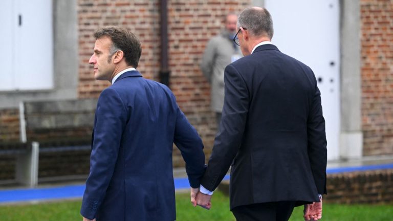 Emmanuel Macron si Friedrich Merz s au tinut de mana la summitul informal al UE in ciuda diferendelor FOTO