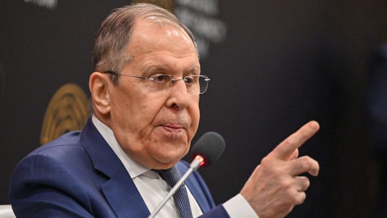 Rusia a anunțat că bărbatul suspectat de împușcarea unui general de rang înalt a fost arestat în Dubai. Rusia a anuntat ca barbatul suspectat de impuscarea unui general de rang inalt a fost arestat in Dubai