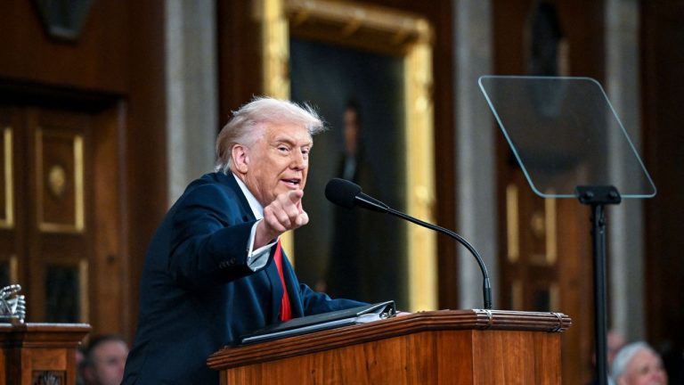 Trump: Discuții noi cu Iranul vineri. „Nu sunt mulțumit”, dar îmi doresc un acord Trump Discutii noi cu Iranul vineri Nu sunt multumit dar imi doresc un acord
