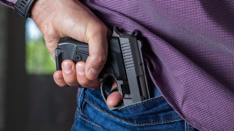 asasini platiti de serviciile secrete ruse capturati in moldova isi planificau crime in ucraina pentru 100000 de dolari per omor
