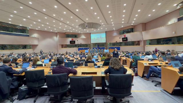 Comisia Europeană își amplifică suportul pentru evacuările și repatrierile din Orientul Mijlociu. Comisia Europena isi amplifica suportul pentru evacurile si repatrierile din Orientul Mijlociu