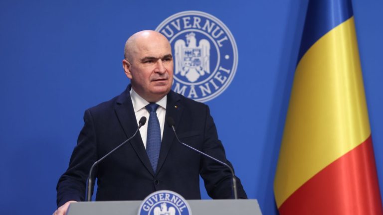 Criză pe piața carburanților. Guvernul va emite o ordonanță de urgență „pentru protejarea economiei și a populației” Criza pe piata carburantilor Guvernul va emite o ordonanta de urgenta pentru protejarea economiei si a populatiei