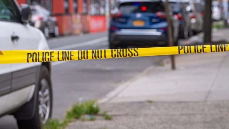 Doi raniti intr un atac armat la o universitate din Virginia Atacatorul a fost impuscat de politie