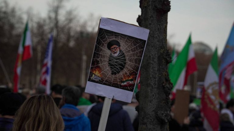 Expert: Începem să observăm în Iran un „scenariu venezuelean”. „Totul depinde de poporul iranian” Incepem sa observam in Iran un scenariu venezuelean totul depinde de poporul iranian
