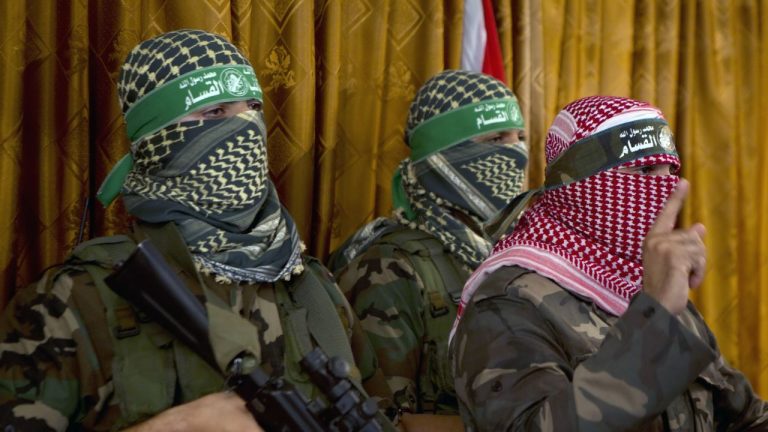 Israel a adoptat o lege ce permite pedeapsa cu moartea pentru teroriști. Critici: se aplică exclusiv palestinienilor. Israel a adoptat o lege ce permite pedeapsa cu moartea pentru teroristi Critici se aplica exclusiv palestinienilor