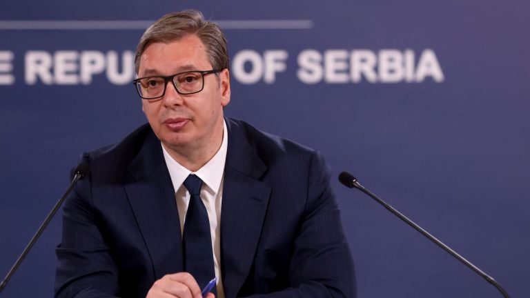 Presedintele sarbo recunoaste ca detine rachete supersonice din China Vom avea si mai multe