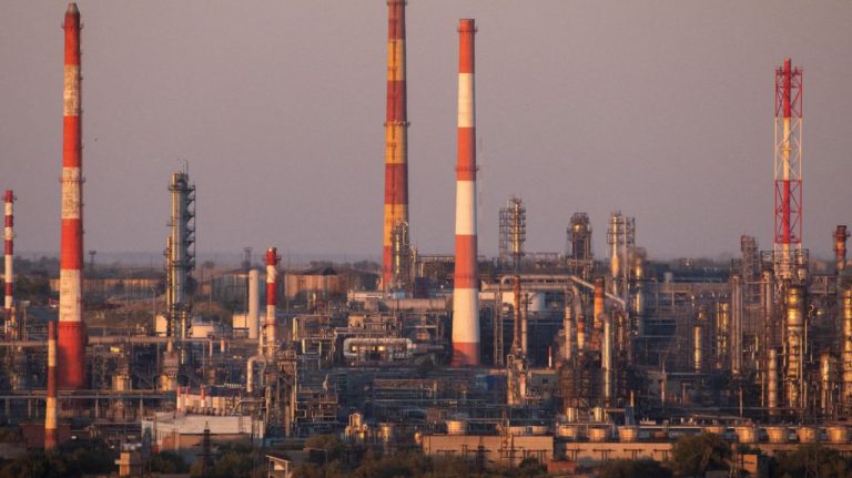 Raport Rusia a obtinut 6 miliarde de euro din exporturile de combustibili fosili de la inceputul conflictului cu Iranul