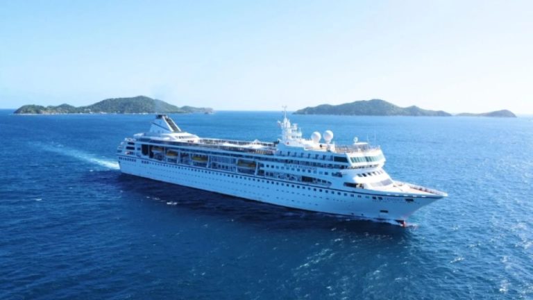 Un focar de norovirus a aparut pe o nava de croaziera din Caraibe iar 150 de persoane sau imbolnavit
