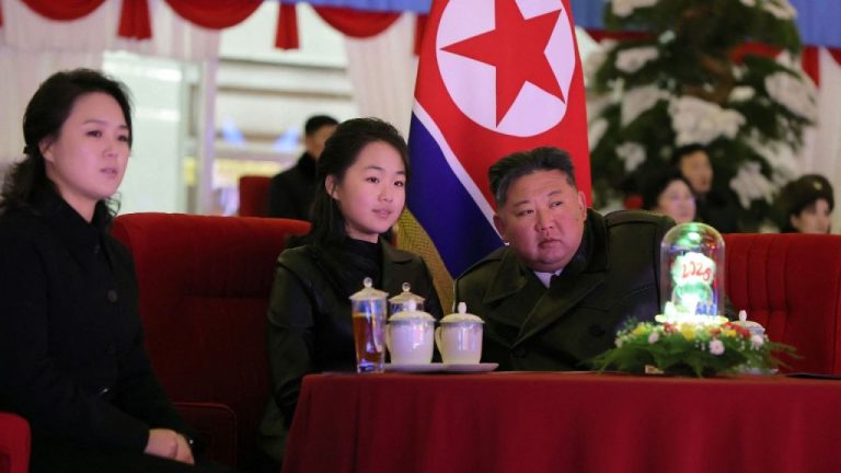 Agentia de spionaj a Coreei de Sud Cea mai iubita si cel mai respectat dintre copiii lui Kim Jong Un este mostenitoarea sa
