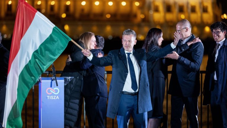 Filmarea evenimentelor unei zile istorice. Victoriei lui Peter Magyar a schimbat Ungaria peste noapte. Filmarea evenimentelor unei zile istorice Victoriei lui Peter Magyar a schimbat Ungaria peste noapte