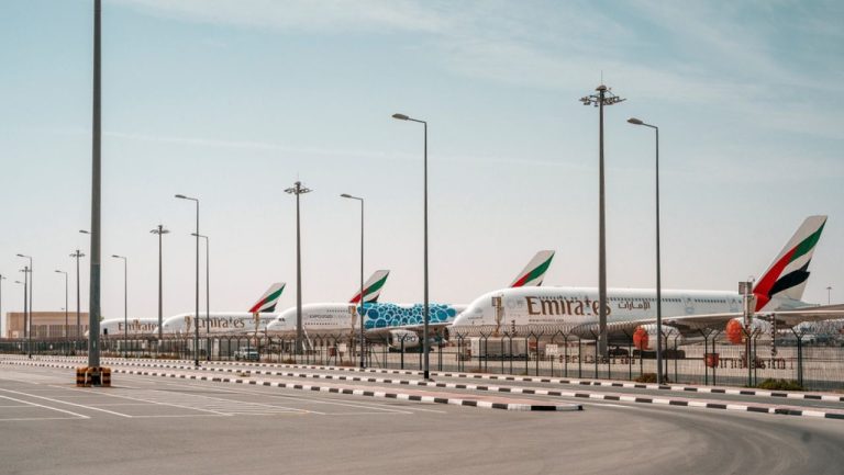 Italia dispune de suficient combustibil pentru avioane până la sfârșitul lunii mai. Țara solicită relaxarea regulilor bugetare. Italia dispune de suficient combustibil pentru avioane pana la sfarsitul lunii mai Tara solicita relaxarea regulilor bugetare