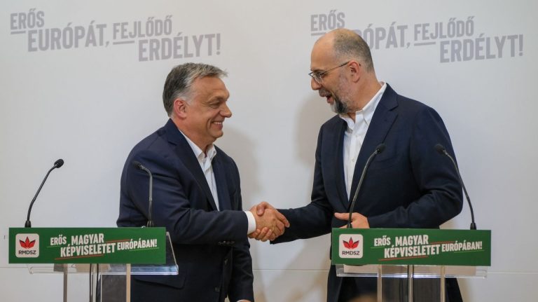 Kelemen Hunor alaturi de Viktor Orban in ultima zi de campanie Liderul UDMR denumit seful ardelenilor de catre premierul maghiar