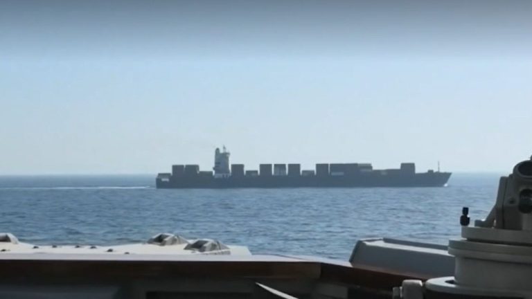 MAE: Ambasada României în Iran monitorizează situația a patru cetățeni români de pe nava MSC Francesca, reținută în Iran. MAE Ambasada Romaniei in Iran monitorizeaza situatia a patru cetateni romani de pe nava MSC Francesca retinuta in Iran