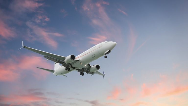O companie aeriană preferată de români ar putea anula zborurile în lunile de vară. O companie aeriana preferata de romani ar putea anula zborurile in lunile de var