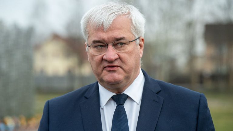 Reacția Ucrainei la armistițiul declarat de Vladimir Putin: „Ucrainenii merităm o zi de sărbătoare fără teroare” Reacia Ucrainei la armistiiul declarat de Vladimir Putin Ucrainenii meritam o zi de srbtoare fr teroare