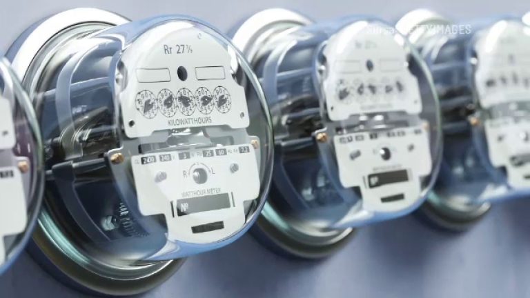 Statul a majorat facturile la energie cu 25 Cresterea de pret sunt determinate de tensiunile de pe piata globala
