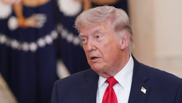 Trump a sugerat că mai sunt necesare „două zile” pentru continuarea negocierilor cu Iranul. Pe cine a lăudat liderul SUA. Trump a sugerat ca mai sunt necesare doua zile pentru continua negocierile cu Iranul Pe cine a laudat liderul SUA