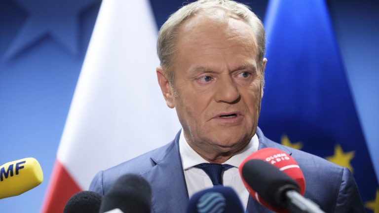 Donald Tusk: Pericolul pentru comunitatea transatlantică nu provine din amenințări externe, ci din dezintegrarea Alianței. Donald Tusk Pericolul pentru comunitatea transatlantica nu provine din ameninri externe ci din dezintegrarea Alianei