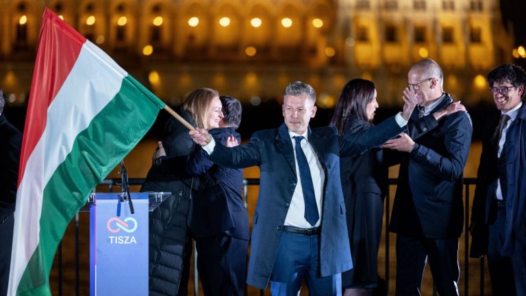 Peter Magyar organizează o „sărbătoare a schimbării regimului” la Budapesta, în ziua votului pentru învestirea sa ca prim-ministru. Peter Magyar organizeaza o sarbatoare a schimbarii regimului la Budapesta in ziua votului pentru investirea sa ca prim ministru