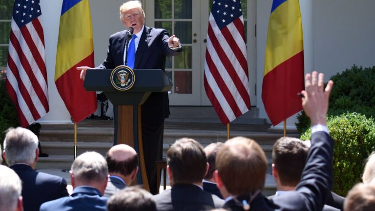 Donald Trump a revocat decizia șefului Pentagonului de a scoate trupele americane din Europa, măsură ce afecta și România. Donald Trump a revocat decizia sefului Pentagonului de a scoate trupele americane din Europa masura ce afecta si Romania