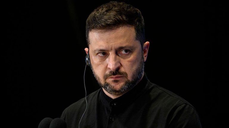 Premierul Ucrainei ar putea obține un rol important într-o mișcare neașteptată. Ce planuri are Zelenski pentru guvernul ucrainean Premierul Ucrainei ar putea obtine un rol important intr o miscare neasteptata Ce planuri are Zelenski pentru guvernul ucrainean