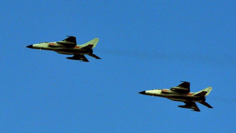 Premierul britanic a declarat ca Regatul Unite va sustine financiar achizitia a 16 avioane de vanatoare Gripen de catre Ucraina