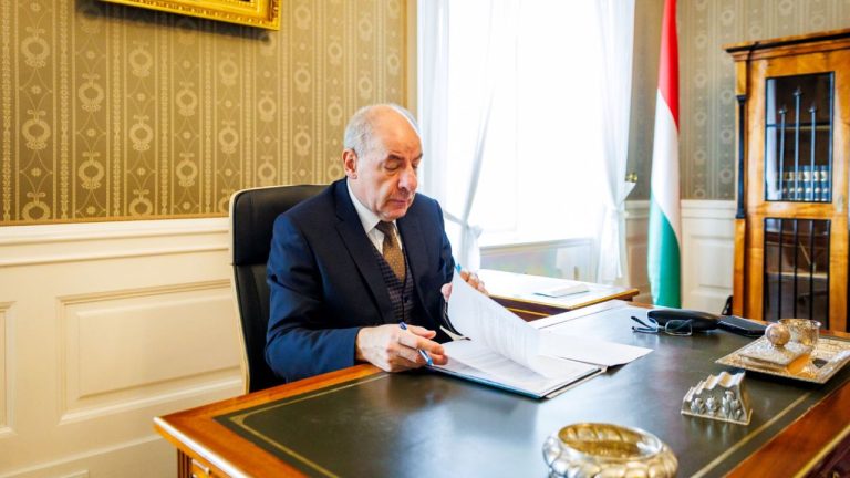 Presedintele Ungariei Tamas Sulyok a semnat amendamentul care ii incheie mandatul Ultimul act al datoriei mele