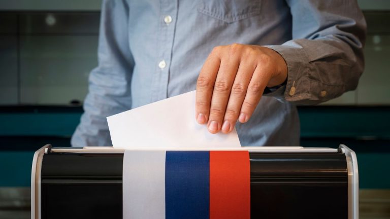 Rusia a permis participarea la alegerile legislative a singurului partid de opoziție care se opune războiului din Ucraina Rusia a permis participarea la alegerile legislative a singurului partid de opozitie care se opune razboiului din Ucraina