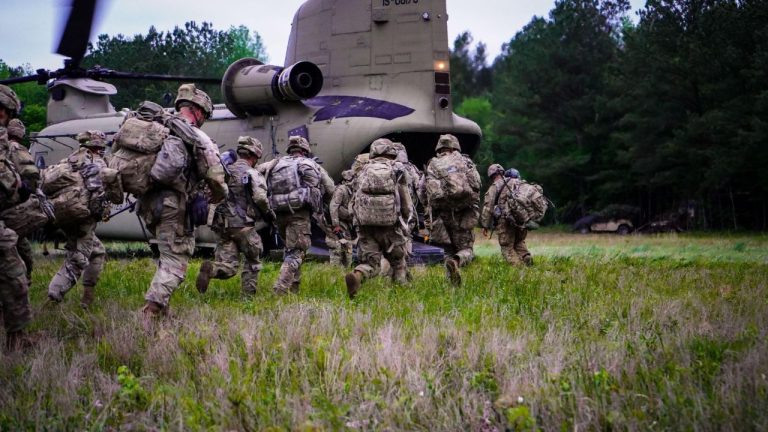 SACEUR Europa isi asuma tot mai multe responsabilitati in NATO dupa retragerea partiala a SUA