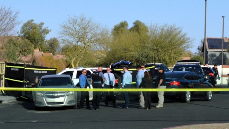 Un copil din Arizona, declarat mort, a fost găsit în viață la morgă. Părinții au recunoscut că consumaseră marijuana. Un copil din Arizona declarat mort a fost gasit in viata la morga Parintii au reconoscut ca consumaserau marijuana