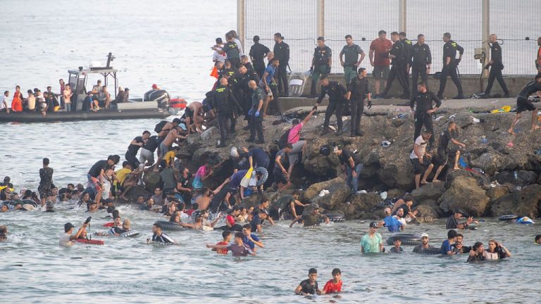 Criza din Ceuta: Zeci de lideri europeni condamnă politica Spaniei privind migranții, iar Madridul respinge acuzațiile. Criza din Ceuta Zeci de lideri europeni condamna politica Spaniei privind migrantii iar Madridul respinge acuzatiile