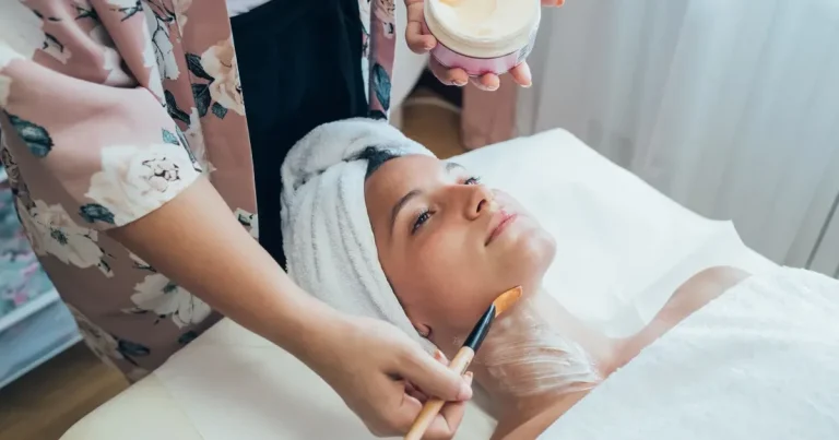 ANAF a verificat un salon de estetică din București cu servicii de 2.000 de euro