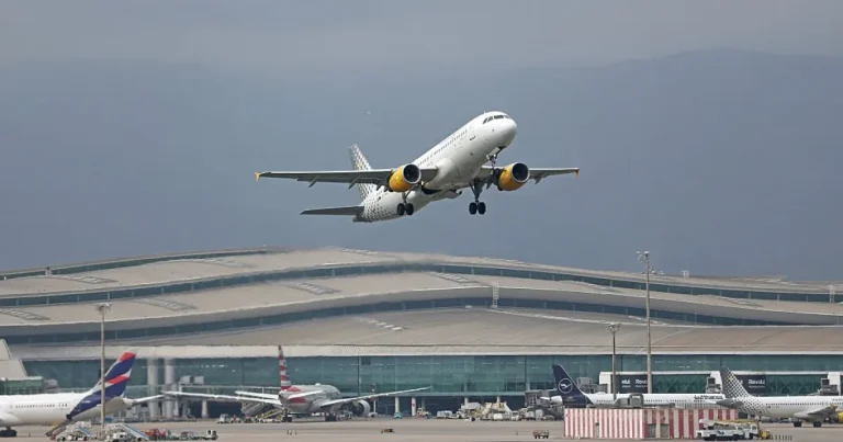 Europa, deficit de combustibil pentru avioane. Importurile din Coreea de Sud, record Europa, deficit de combustibil pentru avioane. Importurile din Coreea de Sud, record