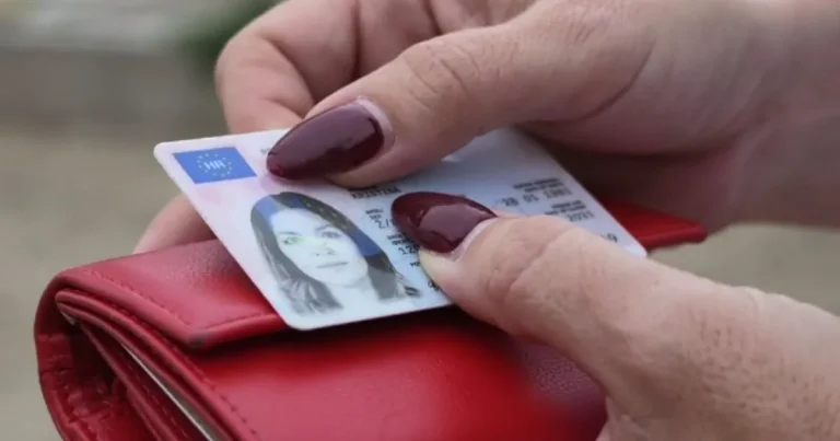 Femeia care vrea să se mărite doar cu un bărbat cu un anumit nume de familie Femeia care vrea să se mărite doar cu un bărbat cu un anumit nume de familie
