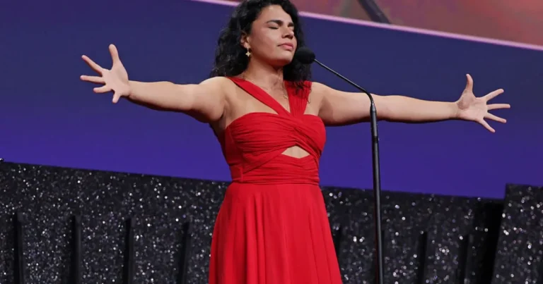 Filmul „Eu contez”, regizat de Alina Șerban, premiat la Festivalul de la Veneția 2026 Filmul „Eu contez”, regizat de Alina Șerban, premiat la Festivalul de la Veneția 2026